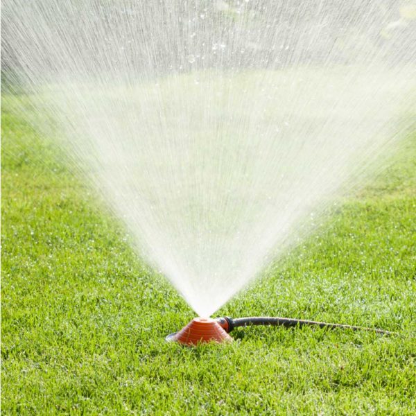 Gardena Pyramid Sprinkler - Thepotandplanter