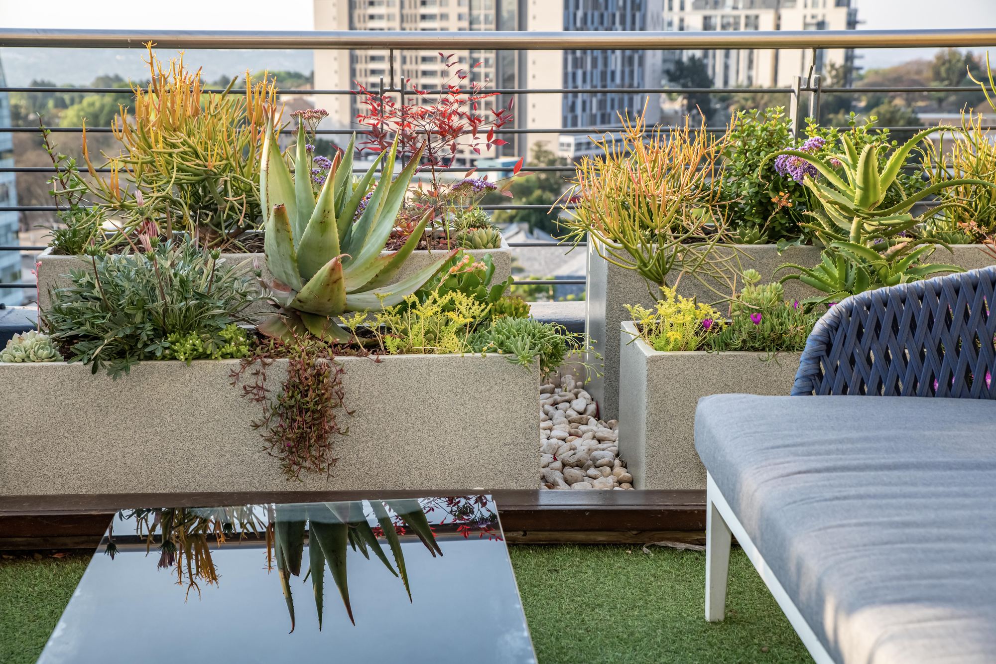 Rooftop balcony planters